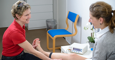 Sahva medarbejder giver konsultation - Sahva